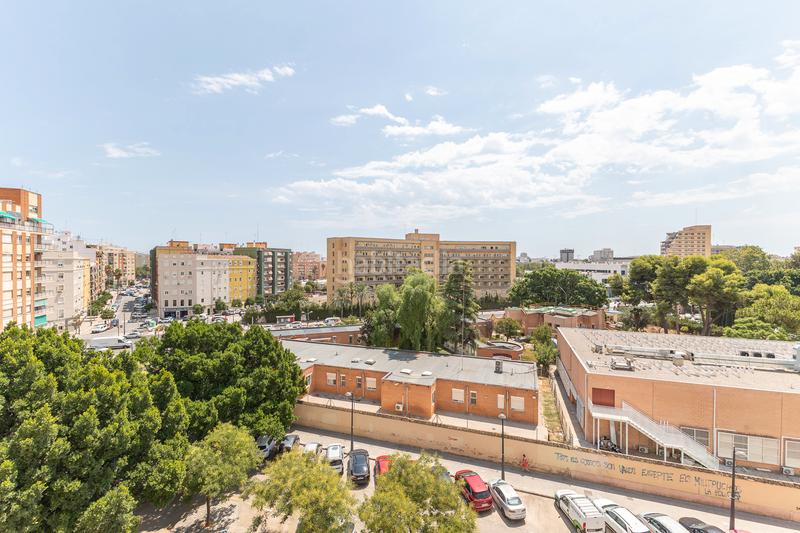 Foto 07e964d9-38a7-4993-afd9-21745d2f6d5d. Pis a Barrio de Campanar Valencia