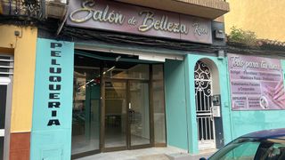 Affitto Locale commerciale in Avenida padre carlos ferris 68. 600€ local comercial en alquiler