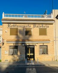 Casa en Carrer senda del polvor� 26. 399.000� casa independiente utilizada como bar restaurante