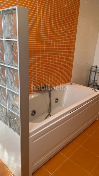 Foto 22a44371-f552-4bcd-b42e-63db57711827. Pis a Benimàmet Valencia