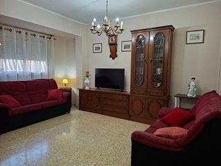 Piso  Avinguda de la albufera. 200.000€ piso de 3 dormitorios con ascensor en alfafar