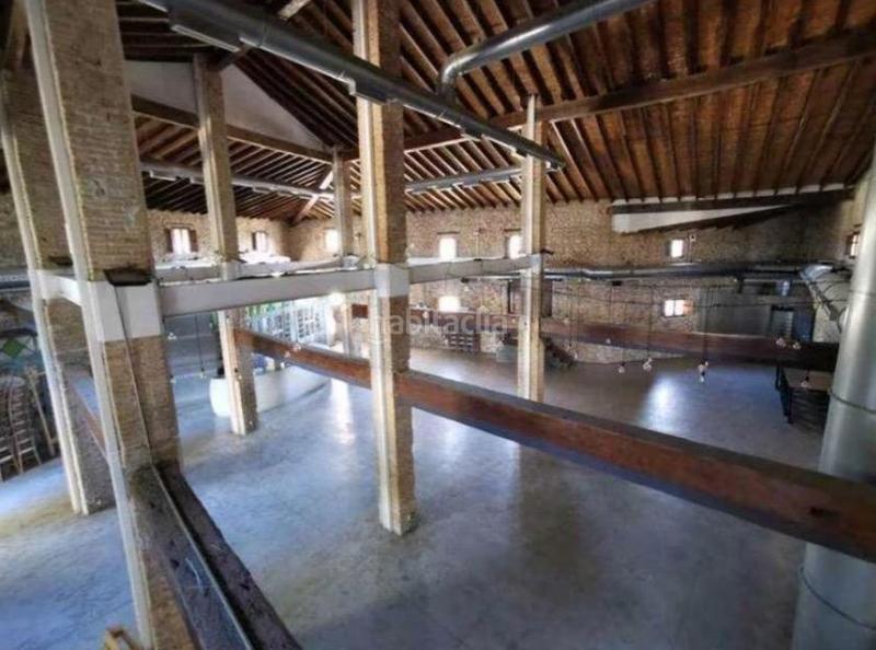 Foto 3dcfb7f4-2795-4a9f-87e1-8528ce6a56e4. Locale commerciale in Potríes