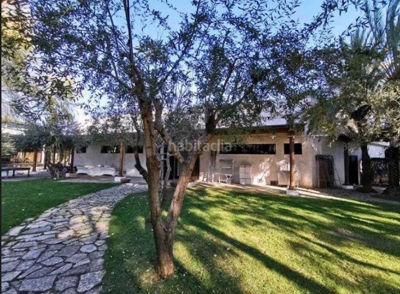 Foto 5f5f18c3-6aa3-47cd-8edb-827aa1fb5dc9. Locale commerciale in Potríes