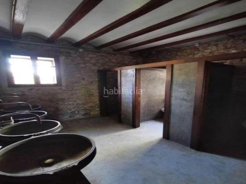 Foto 88866ce9-e8d6-4b28-ae26-c6c3bb007d73. Locale commerciale in Potríes