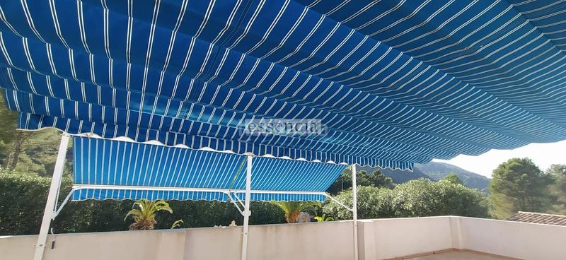 Foto 1827b7ad-444d-4902-a627-bc9351c515bd. Chalet con riscaldamento parcheggio piscina in Barx