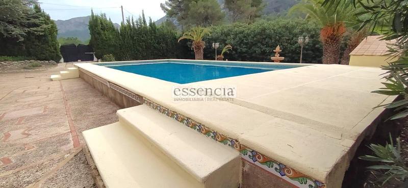 Foto fc28ec45-945d-480d-88cf-612e247d8ee9. Chalet con riscaldamento parcheggio piscina in Barx