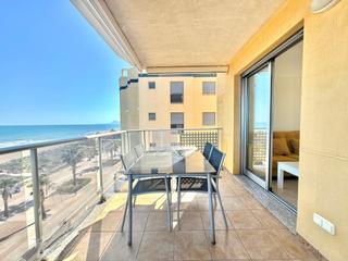 Apartament a Guardamar. Vive el sueño en primera línea de playa!