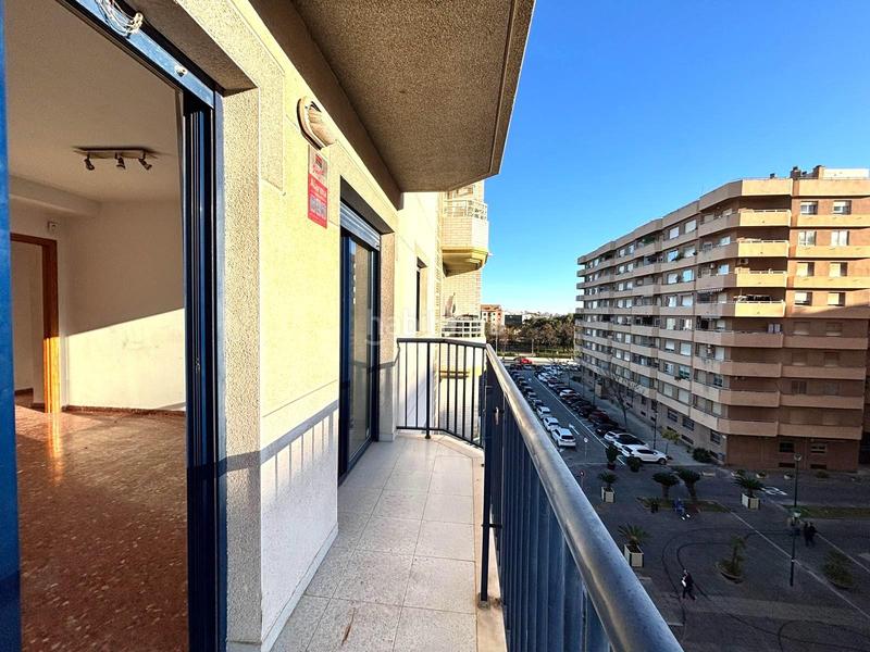 Foto ed2b4c54-4214-493f-a4a1-e7f7d60e3157. Pis amb aparcament a Corea Gandia