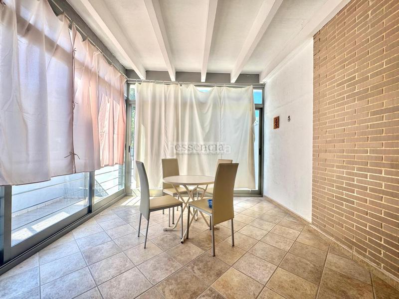 Foto 60f81004-2e7a-4adf-8974-09dc2f82b6b3. Reihenhaus mit parking in Park Nord - Casona Gandia