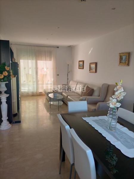 Foto 6a774dda-fe0c-4235-8ea2-462892578250. Reihenhaus mit parking in Park Nord - Casona Gandia