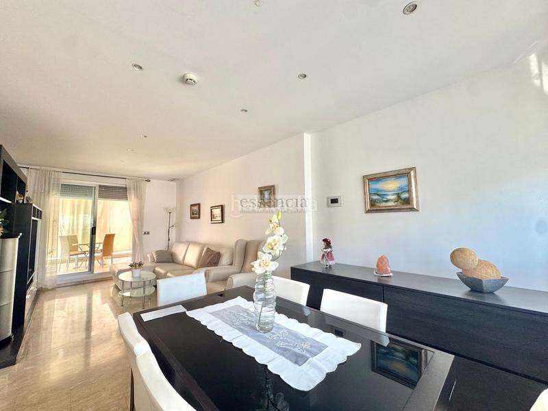 Foto e7a22522-0478-48e7-a1d3-2b9d242d05a2. Reihenhaus mit parking in Park Nord - Casona Gandia