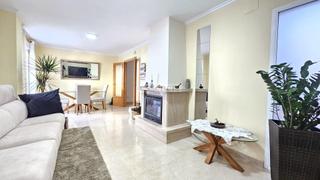 Casa adossada a Palma de Gandía. Casa adosada totalmente amueblada  junto polideportivo