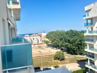 Apartament a Piles. Apartamento seminuevo en playa de piles,con vistas al mar!