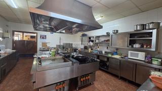 Locale commerciale in Palma de Gandía. Restaurante con dos salones y vivienda