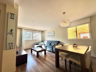 Casa adosada en Almoines. Exclusivo pareado con terrazas en residencial la seda almoines