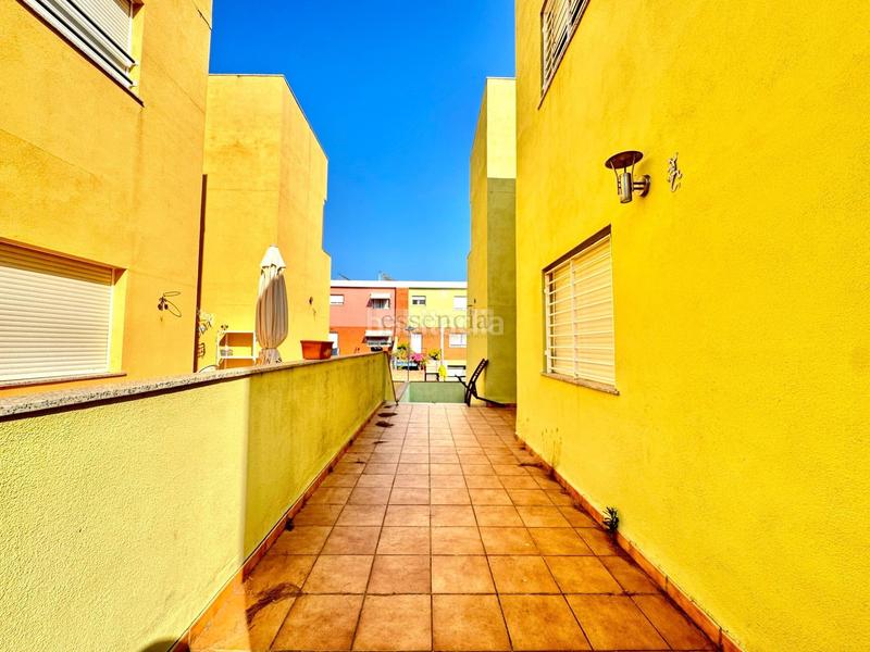 Foto a0935bfc-67cc-429b-88f2-0a0add177eba. Casa adosada exclusivo pareado con terrazas en residencial la seda terrazas, espacio y naturaleza a solo 6 minutos de gandia en Almoines
