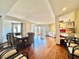 Appartement à Plaza Elíptica - República Argentina. Espectacular piso reformado en republica argentina