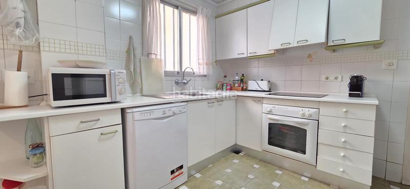 Foto 8ddbb94d-51d8-4b3b-8bf3-487740cb5ce5. Apartamento 2 línea de playa un jardín junto tu terraza en Gandia