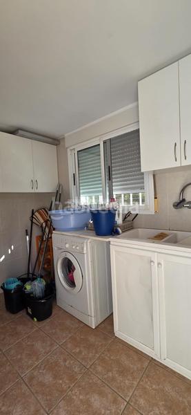 Foto 341c3787-efc7-457e-a1f6-598b7e0591d1. Chalet con riscaldamento parcheggio piscina in Oliva playa Oliva