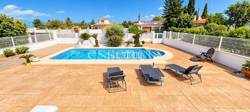 Foto 4f7b5b07-f6fd-4bfc-bd9a-83ad0b6d0bd1. Xalet amb calefacció aparcament piscina a Oliva playa Oliva