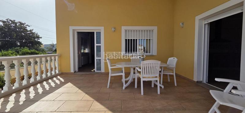 Foto 9fe1141c-aa65-401d-8ce1-b41b1358c2e3. Chalet con riscaldamento parcheggio piscina in Oliva playa Oliva