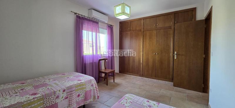 Foto dd24c4bd-be36-41ad-ae2a-2cc38d952aad. Chalet con riscaldamento parcheggio piscina in Oliva playa Oliva