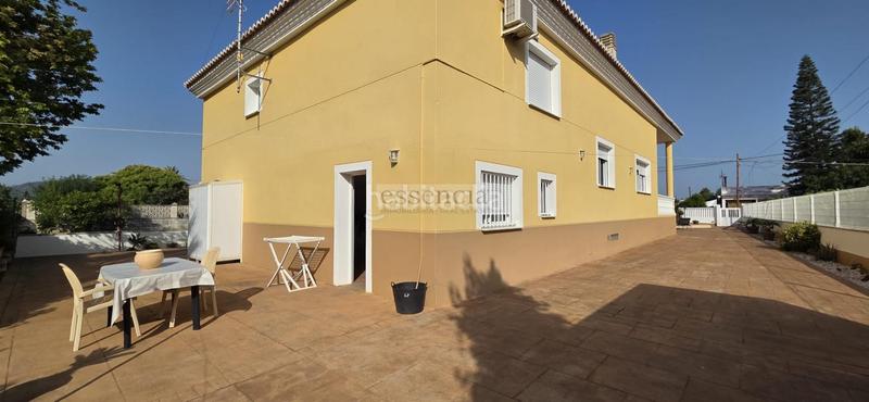 Foto f88dd1e6-9894-4f20-b68e-1a250c63cc9a. Chalet con riscaldamento parcheggio piscina in Oliva playa Oliva