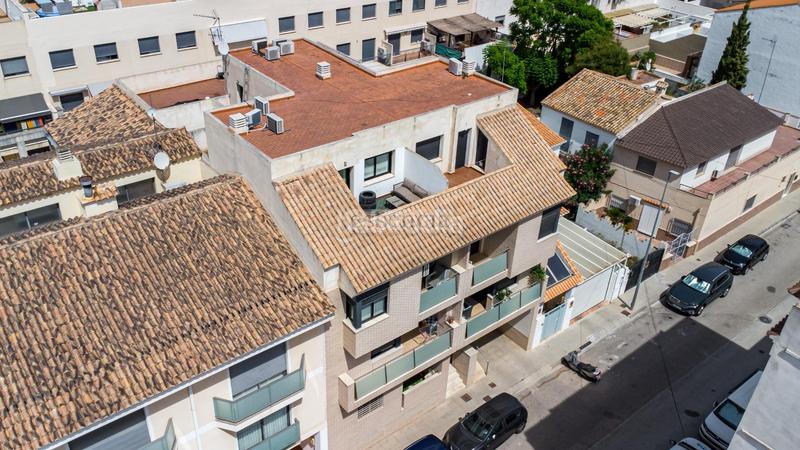 Foto 498ba6fc-d1cc-4f11-a693-c92ec9cf66fc. Ático espectacular ático dúplex con 2 terrazas una joya a tu alcance! en Miramar