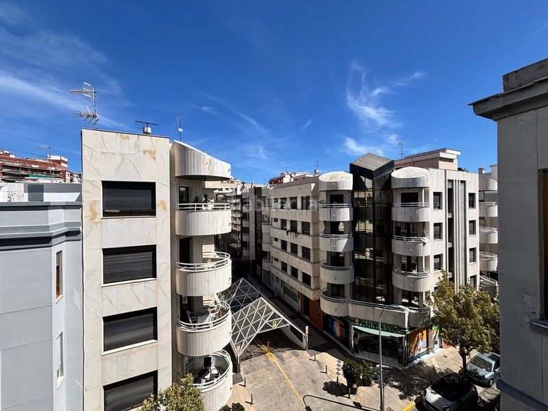 Foto b8e08ce7-f8c3-40c3-8630-70b4fc856d2c. Casa amb aparcament a Germaníes - Juzgados Gandia
