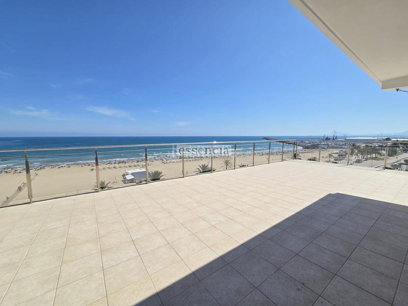 Foto d0ad34e6-3fce-4ccb-9abd-63249f9f75fc. Dachwohnung in Playa de Gandía Gandia