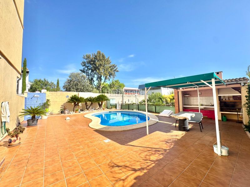 Foto 5eb4f17b-26a8-4f05-8d78-89370a0b5570. Xalet amb aparcament piscina a Palmera