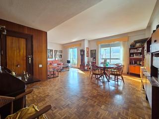 Etagenwohnung in Plaza Elíptica - República Argentina. Vivienda centro 185 m2 en gandia rep. argentina