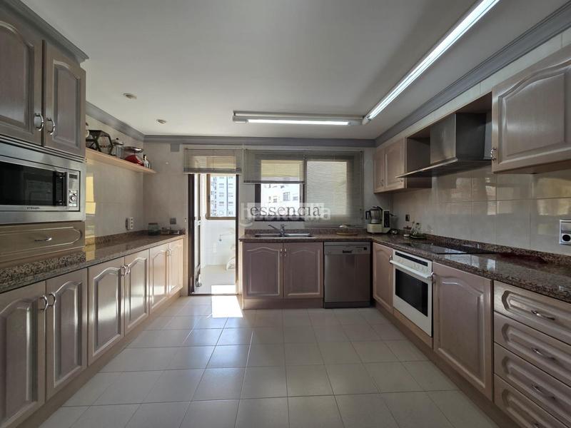 Foto f2cf26f4-ecef-43ef-98bd-797f7e5ac531. Pis amb calefacció aparcament a Germaníes - Juzgados Gandia