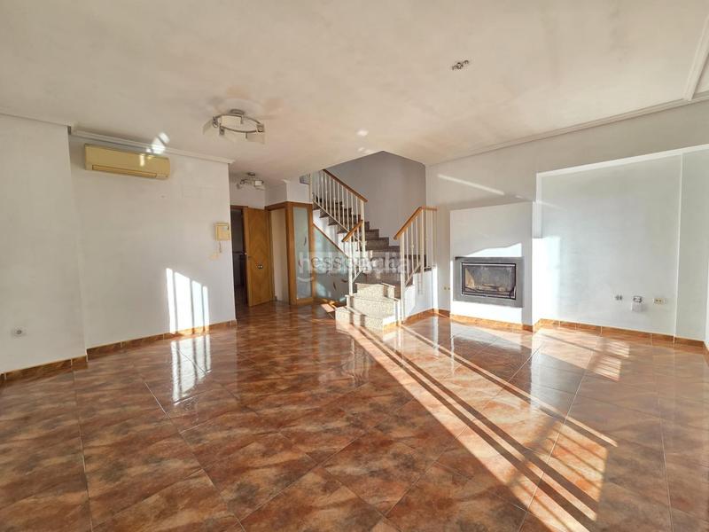 Foto 6472c0e8-1941-4e83-80b0-4ee418683c60. Casa adosada una casa que no debes dejar escapar en Beniarjó