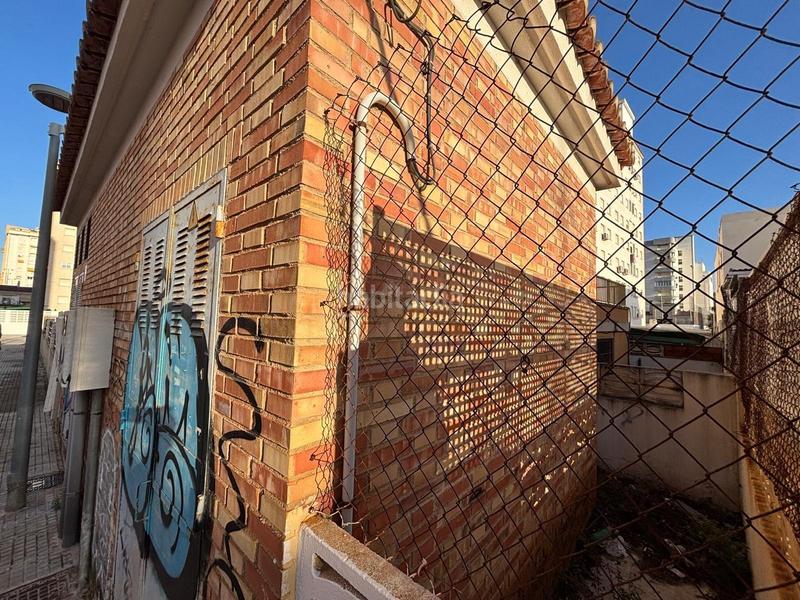 Foto 591c61f2-f463-4311-a834-220d6804713d. Locale commerciale in Playa de Gandía Gandia