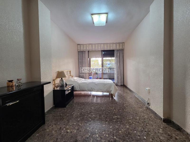 Foto f378f6b5-2334-41ce-ba79-de535b043cf0. Piso vive en el centro paseo germanías en Germaníes - Juzgados Gandia