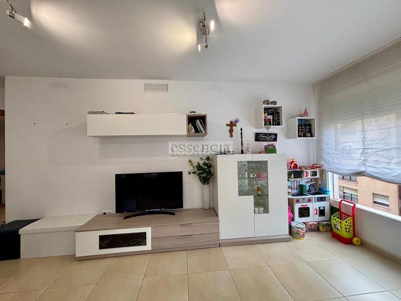 Foto 400e330b-5734-4b25-838f-b170547f486e. Etagenwohnung mit parking in Corea Gandia