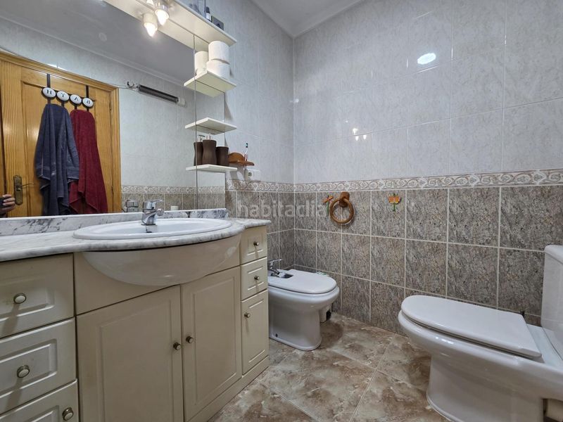 Foto f732a4d2-22b9-43cc-b5d5-e924293b9198. Casa adossada amb calefacció aparcament a Beniflá