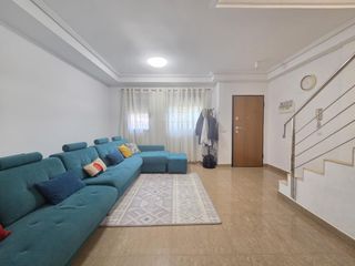 Semi detached house in Bellreguard. Casa a 2 minutos de gandia y 4 de la playa