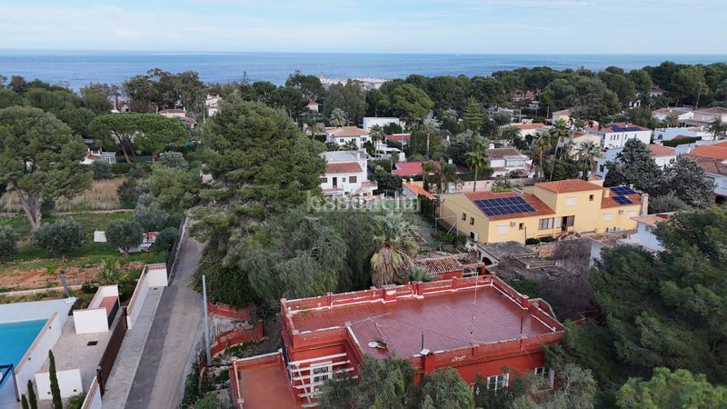 Foto ddbe7bdd-41f8-46de-a7a5-8fd71c65b605. Xalet amb piscina a Las Rotas / Les Rotes Dénia