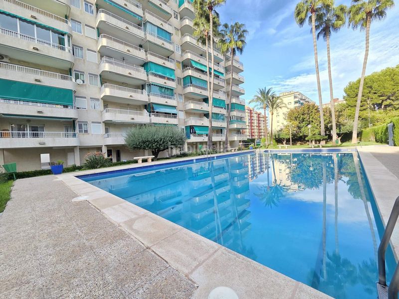 Foto d3e7230d-e57e-4721-9b60-9a41eaee44b6. Àtic amb calefacció piscina a Playa de Gandía Gandia