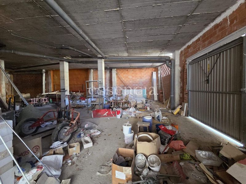 Foto 8f8eaee3-7dec-4a3b-a113-994ae06a3f20. Local comercial a Miramar