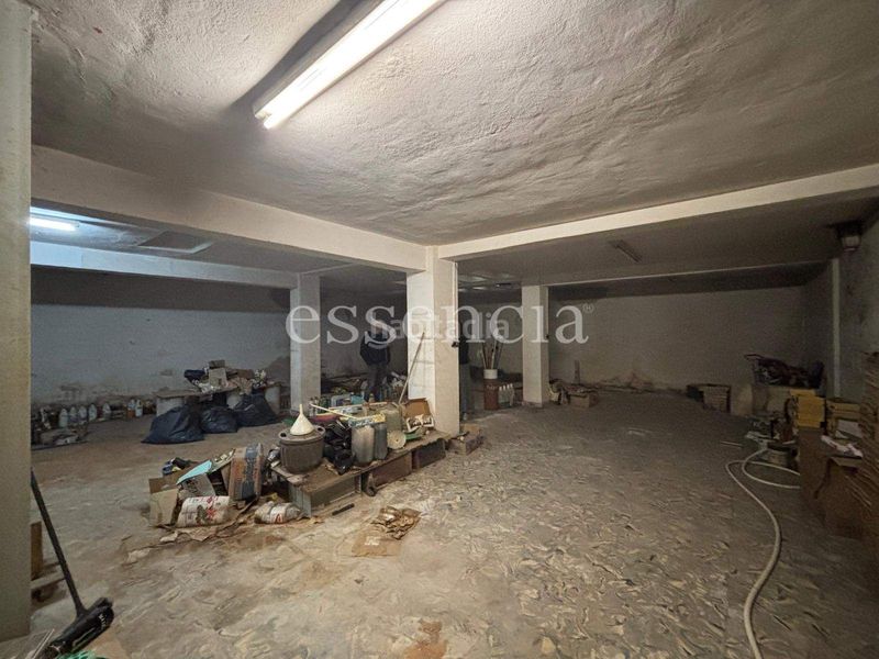 Foto fc70c468-5793-4a49-9a65-e4593b5625bc. Local comercial local prime en chaflán plaza del prado, gandía en Gandia