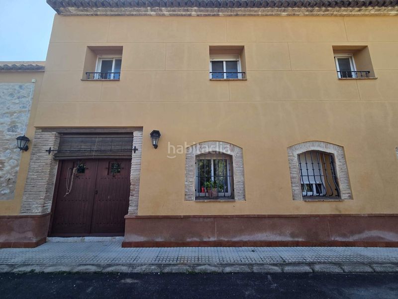 Foto b6f37f4d-2829-4a98-b29f-e420219ba3a9. Casa amb aparcament a Potríes