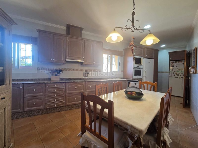 Foto cbc83730-7cb5-4cfe-9402-dd4069e29481. Casa amb aparcament a Potríes