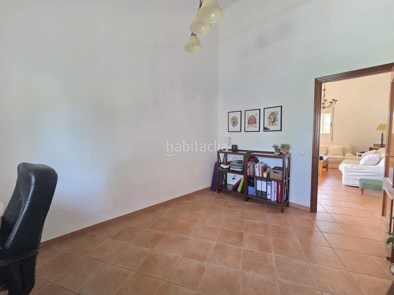 Foto ce76ba86-f3c2-48c1-b5d3-5e18e93200bd. Casa amb aparcament a Potríes