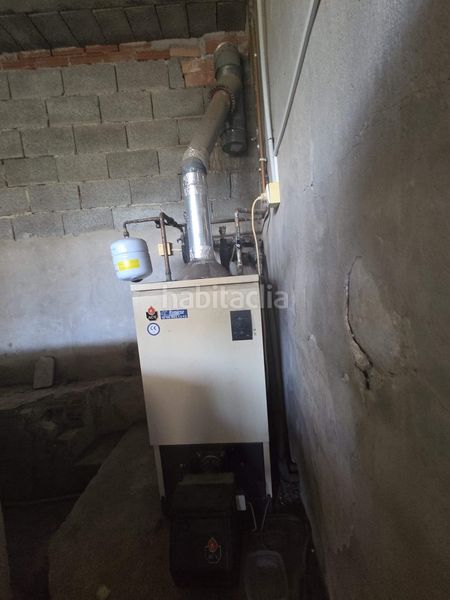 Foto fab88826-d42e-48af-9e5d-c0c06a2d1334. Casa amb aparcament a Potríes