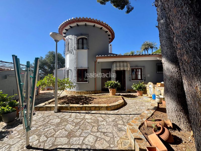 Foto 1d97ba5d-1622-44bc-b3d1-d70a1c314837. Xalet amb aparcament piscina a Beniarjó