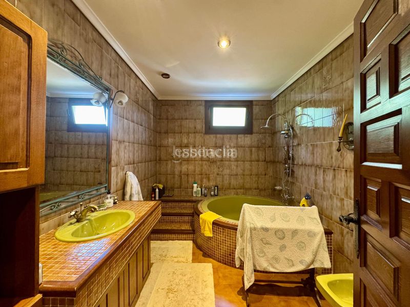 Foto ff688b00-8c89-4348-947b-a2d962774994. Xalet amb aparcament piscina a Beniarjó