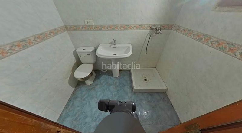 Foto 599552e8-a5b6-4f94-b6ee-efe7b17d1390. Local comercial a Corea Gandia